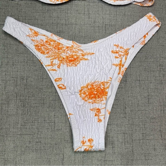 Floral Ruched Two Piece Bikini Set White Orange Tropical Shirred Cheeky Medium - Picture 4 of 9